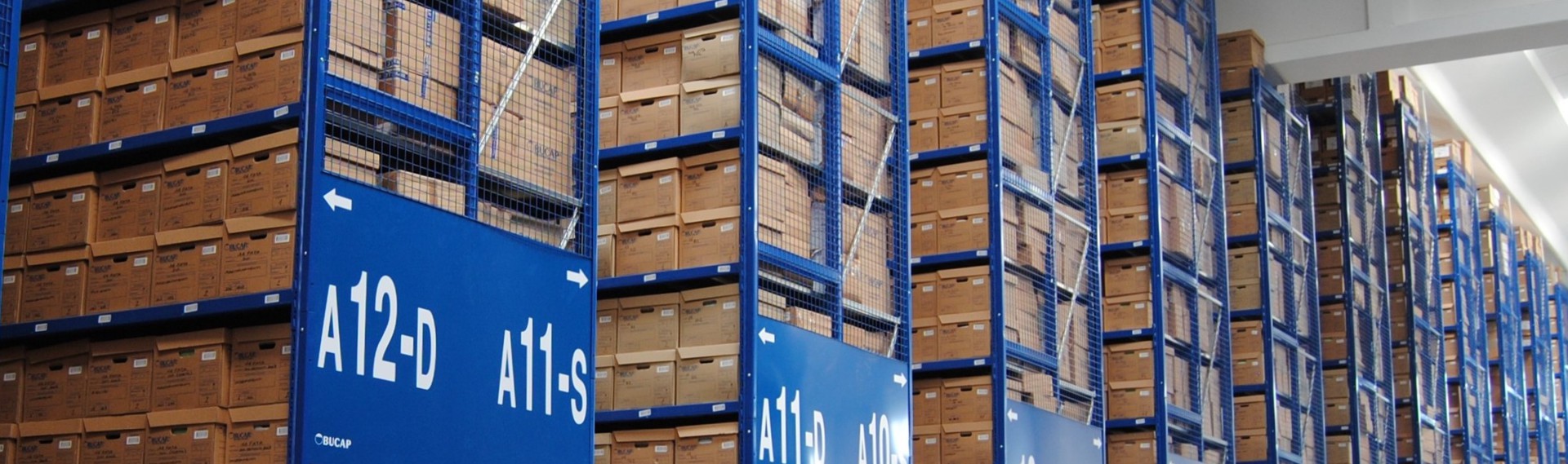   Attraverso le scaffalature porta scatole, sacma offre ampie soluzioni le esigenzze logistiche dei clienti nell'ambito del picking manuale  